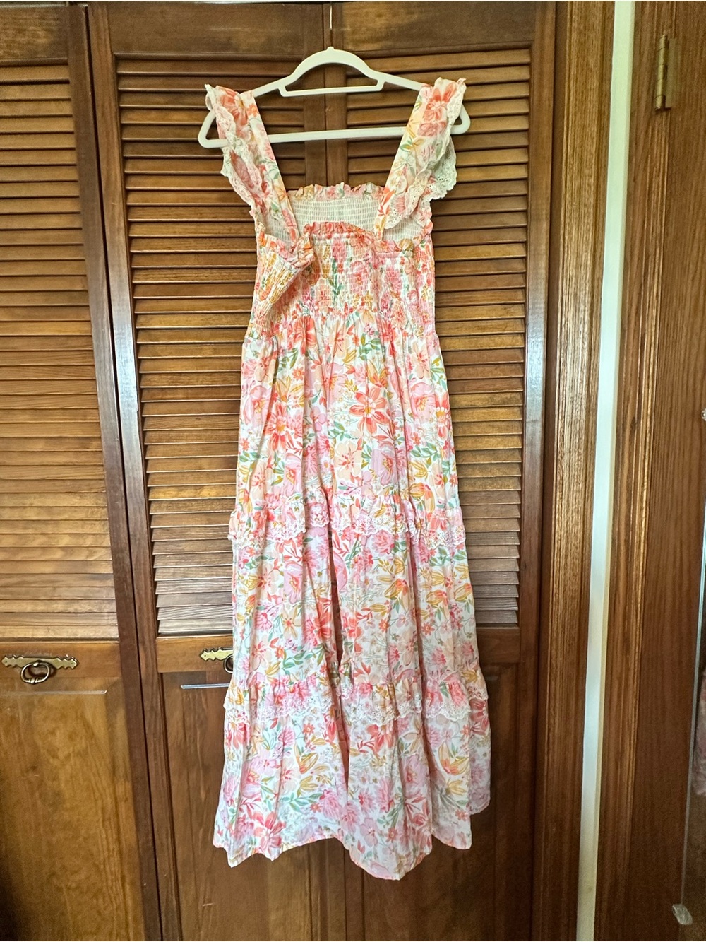 Haute Hippie Pink Floral Tiered Smocked Bodice Maxi Dress size 12 - Picture 10 of 13